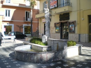 Fontanella con la colonna