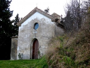 Chiesa del Crocifisso, Colle di Corte, località di Arcevia