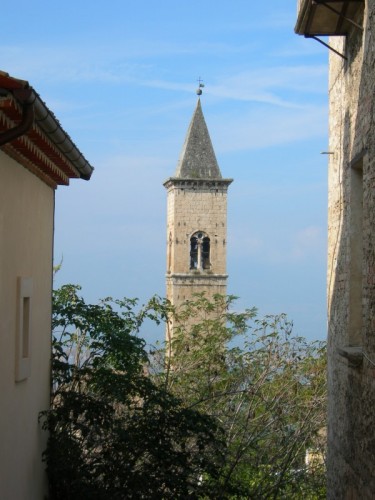 Pacentro - Il campanile di Santa Maria Maggiore