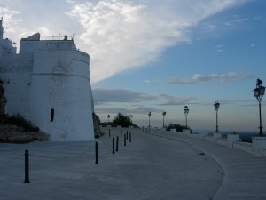 Passeggiata nella città bianca