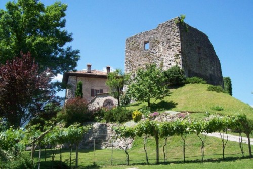 Lomaso - Castel Spine