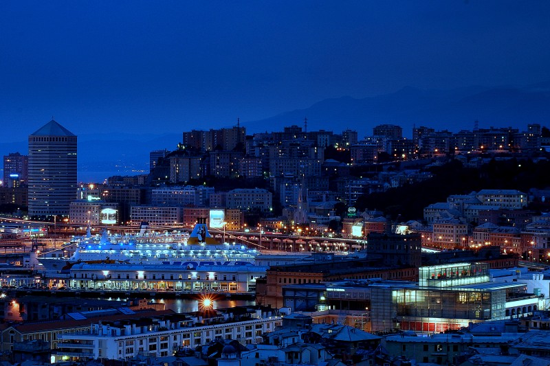''Il matitone e il porto'' - Genova