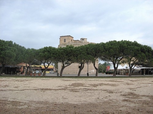 Oristano - Panorama spiaggia e torre spagnola di Torre Grande