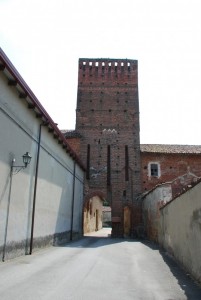 la torre d’ingresso al castello