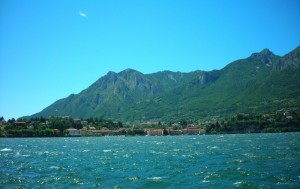 Panorama di Malgrate vista dal lago di Lecco