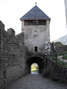 castello-torreII di Pergine