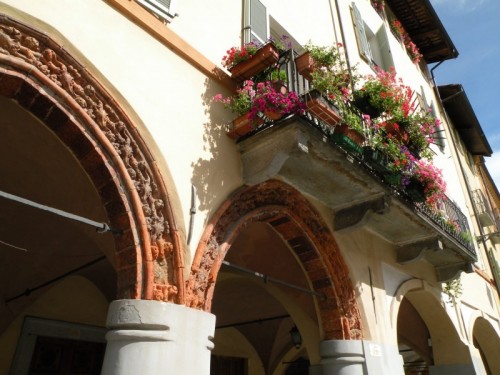 Biella - due bellissimi archi del borgo del Piazzo