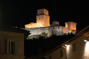 Rocca Maggiore di notte