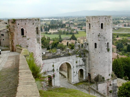Spello - Porta Venere e Torri di Properzio