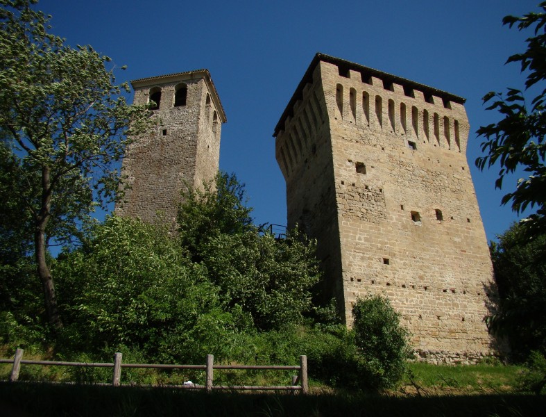 ''castello di Sarzano'' - Casina