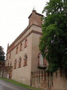 lato sud del castello De Rossi a Pontecchio