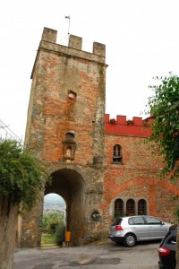 Porta Sermolli già Porta al Borgo - Buggiano Castello