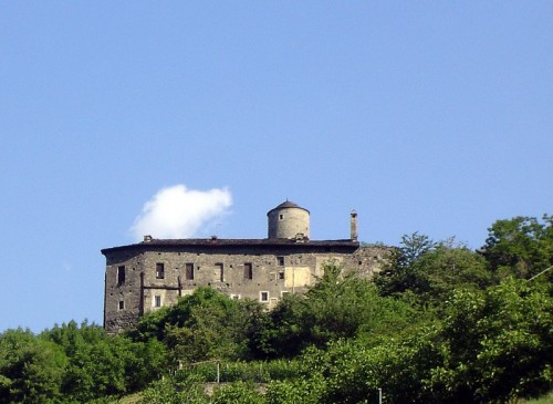 Nus - castello di Nus Nus - castello di Nus