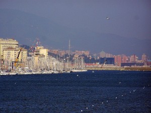 In lontananza Genova