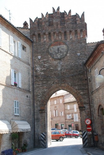 Amandola - Porta San Giacomo (fronte) Amandola - Porta San Giacomo (fronte)