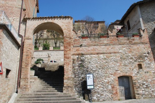 Montefortino - Porta di Valle