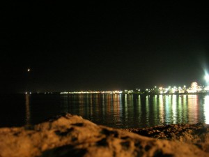 torre vado di notte con 1/4 di luna