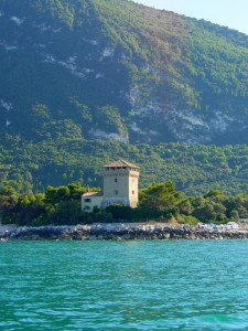 Torre di guardia, dal mare