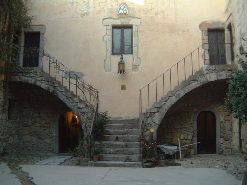 Sanluri - cortile interno del castello di Sanluri Sanluri - cortile interno del castello di Sanluri