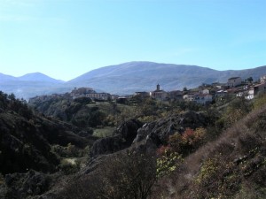 Panorama di Castelvecchio Subequo in una mattinata d’autunno.