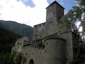 Altra veduta di Castel Taufers