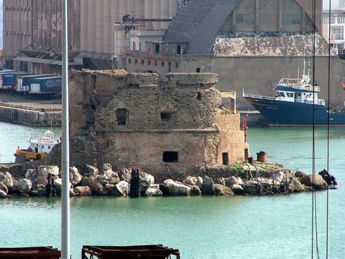 Civitavecchia - Fortificazione nel Porto di Civitavecchia (RM) Civitavecchia - Fortificazione nel Porto di Civitavecchia (RM)