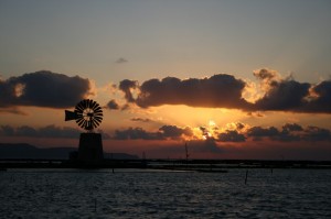 tramonto nelle saline di Nubia