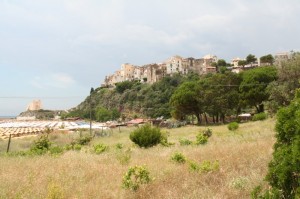 il Borgo e la spiaggia