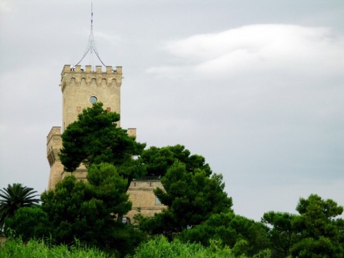 Pineto - La Torre di Cerrano. Pineto - La Torre di Cerrano.