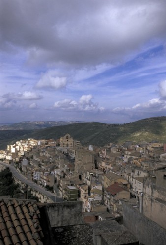Monterosso Almo - il paese di "Don Mariano" Monterosso Almo - il paese di "Don Mariano"