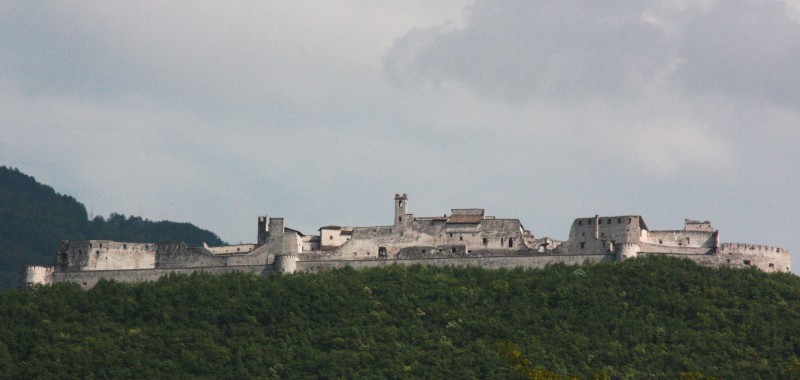 ''il più grande: Castel Beseno'' - Besenello