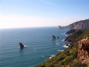 Pan di Zucchero e i faraglioni.