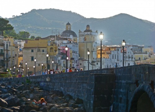 Ischia - Movida sul ponte