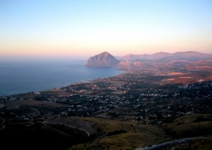 Panorama con Monte Cofano al tramonto