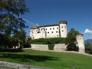 Castel Presule