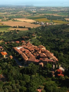 Il Borgo fortificato di Paciano (PG)