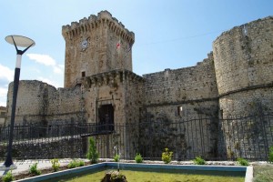 Castello Piccolomini 2