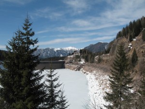 Forte Buso sul lago di Bellamonte