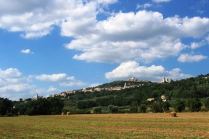 Assisi da lungi