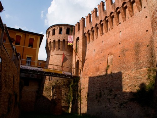 Riolo Terme - entrata della rocca di Riolo Terme Riolo Terme - entrata della rocca di Riolo Terme