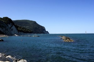 Il Monte Conero dal Porto di Numana