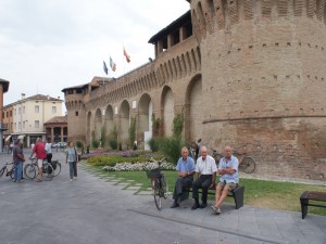fiori   gente  e rocca di Forlimpopoli
