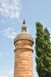 Particolare dell’entrata di Villa Mensa