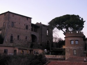 Borgo Isola Farnese e il suo Castello