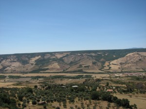 Grottole e il colle più lineare d’Italia?