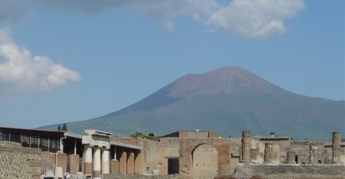 Pompei - Vittima e carnefice Pompei - Vittima e carnefice