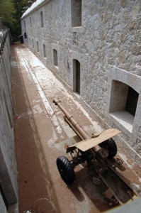 Il forte Venini di Oga con il suo cannone