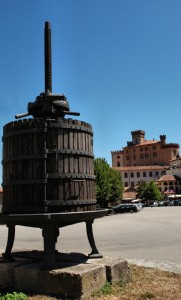 Castello & vino,Barolo.