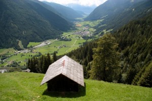 Il fienile e la vallata