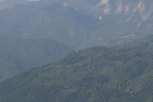 La torre domina il paesaggio